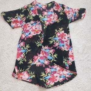 Elodie Short Floral Sheer Kimono Size XS
